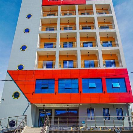 Cofe Hotel Yaoundé Dış mekan fotoğraf